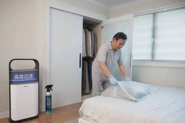 男人全身經(jīng)常起濕疹不管它會(huì)自己自愈嗎(圖1)