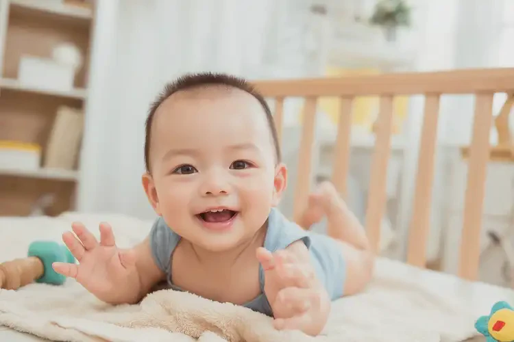 嬰幼兒臉上出現(xiàn)濕疹不管它會自己好嗎(圖1)