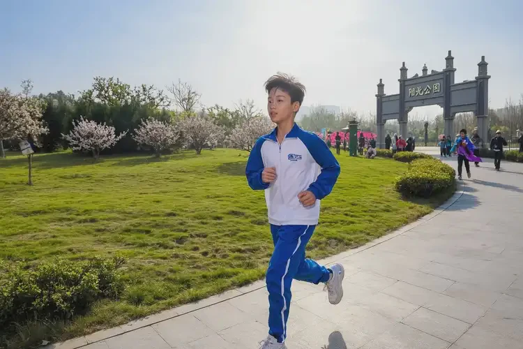 青少年肚子偶爾長濕疹能夠徹底治愈嗎(圖2)