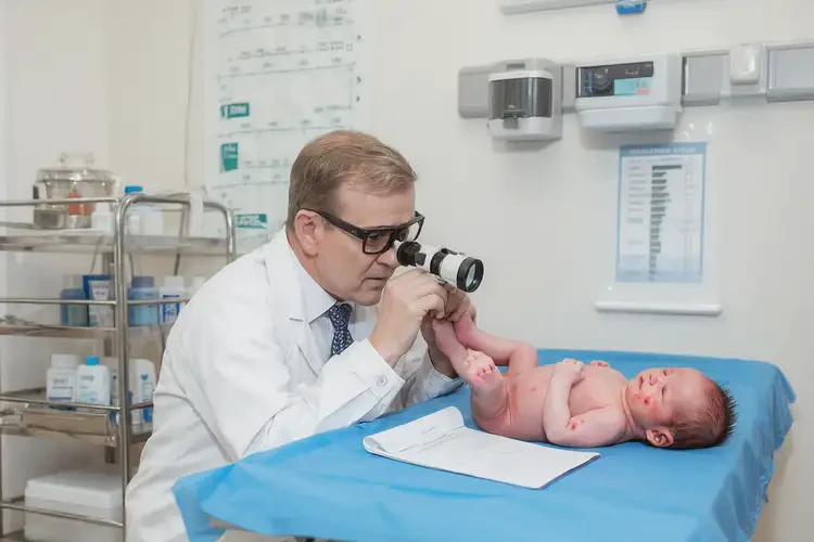 新生兒小腿偶爾長(zhǎng)濕疹不管它會(huì)自己自愈嗎(圖1)