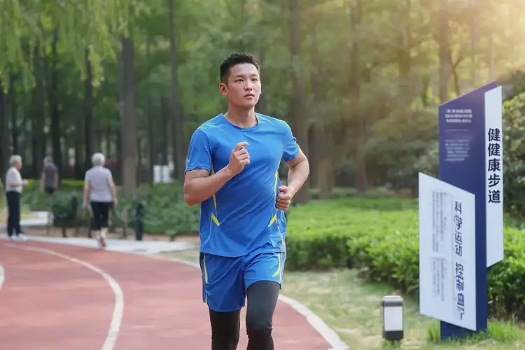 年輕人睡前血糖25(圖1)