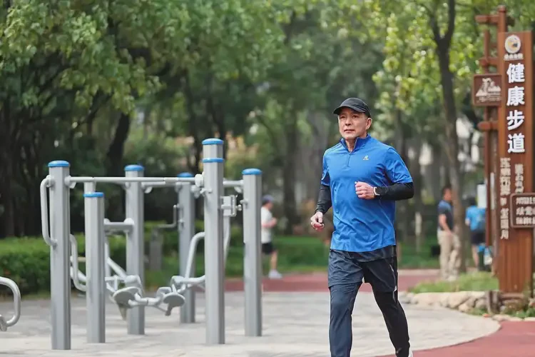 男性睡前血糖25(圖1)