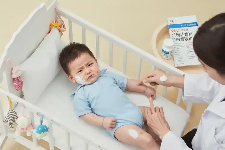 寶寶四肢容易長濕疹不管它會自己自愈嗎(圖1)