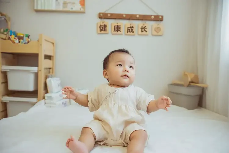 嬰兒肚子長濕疹能夠徹底治愈嗎(圖1)