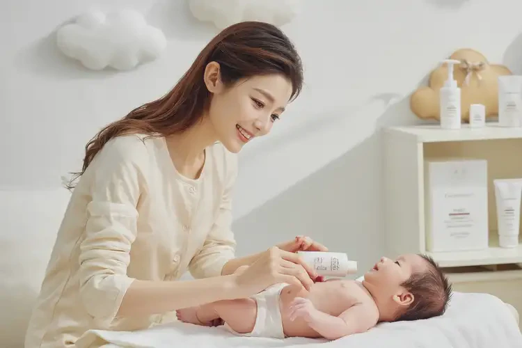 嬰兒四肢經(jīng)常長濕疹能徹底自愈嗎(圖3)