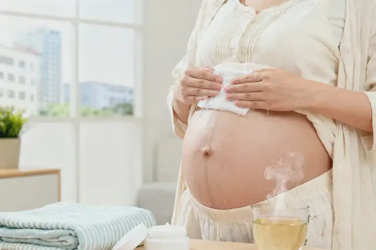 產(chǎn)婦臉上容易長(zhǎng)濕疹不管它會(huì)自己自愈嗎(圖1)