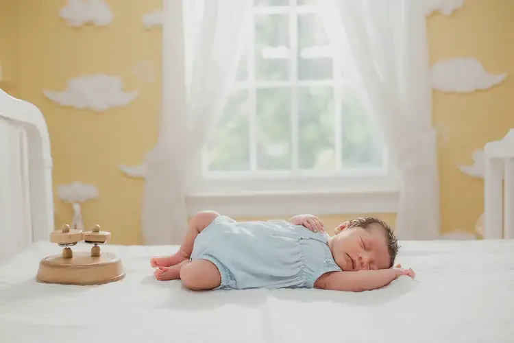 新生兒小腿偶爾長(zhǎng)濕疹不管它會(huì)自己自愈嗎(圖2)