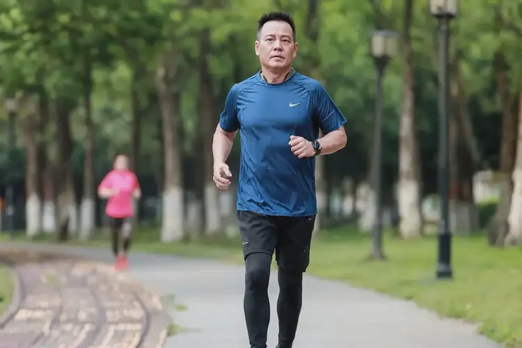 男人睡前血糖9(圖1)