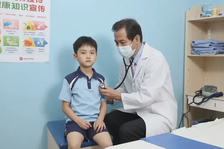 小學(xué)生屁股上經(jīng)常長濕疹可以徹底自愈嗎(圖1)