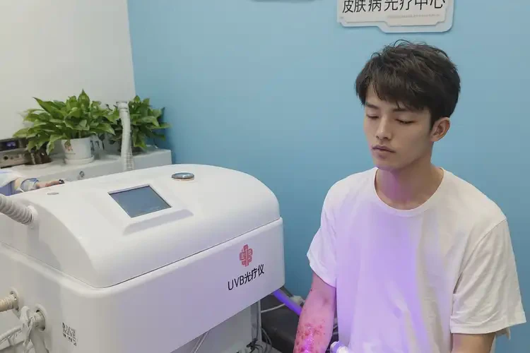 青年人大腿起濕疹可以徹底自愈嗎(圖2)