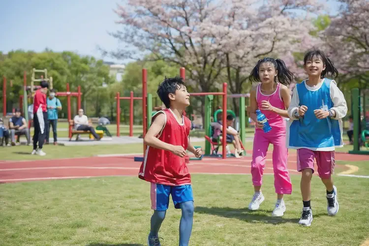 青少年手臂上經(jīng)常長濕疹能靠自己自愈嗎(圖1)