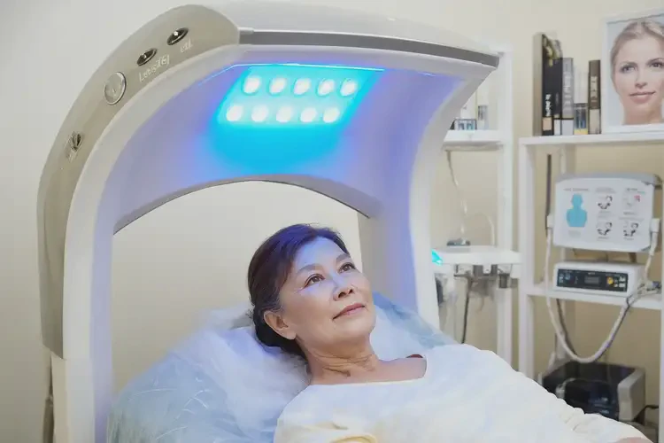 哺乳期妈妈手上起湿疹不管它会自己好吗(图1)