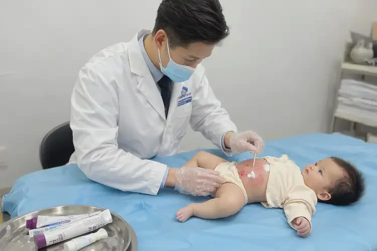 嬰幼兒肚子長(zhǎng)濕疹能夠徹底治愈嗎(圖3)