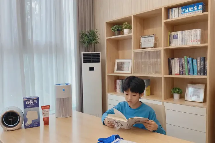 青少年四肢容易起濕疹可以徹底自愈嗎(圖1)