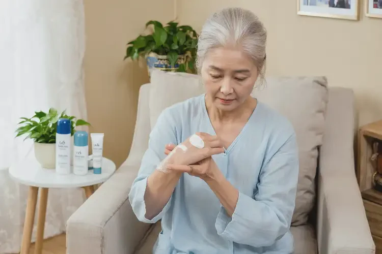 老人屁股上有濕疹能靠自己自愈嗎(圖1)