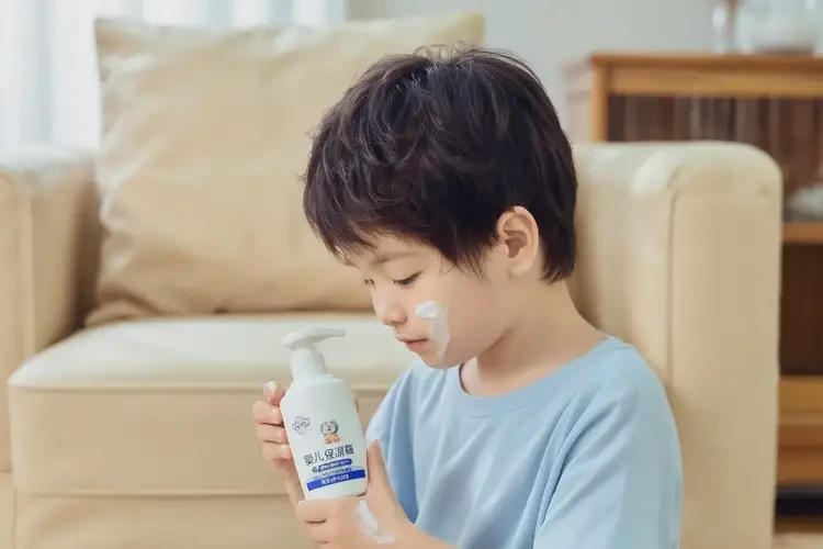 小孩肚子偶爾起濕疹能夠徹底治愈嗎(圖1)