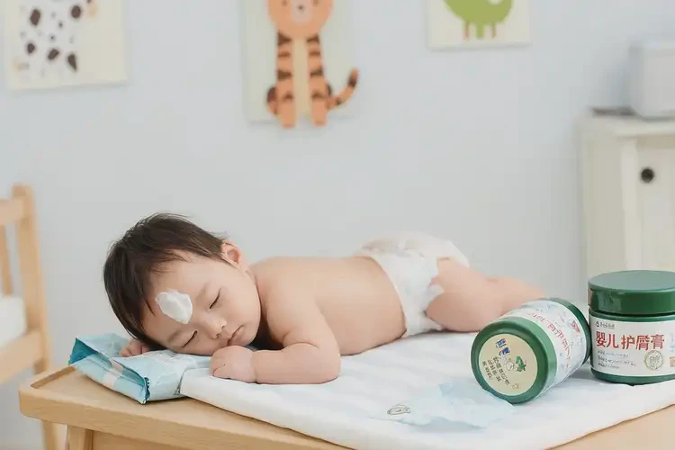 孩子屁股長(zhǎng)濕疹能靠自己自愈嗎(圖2)