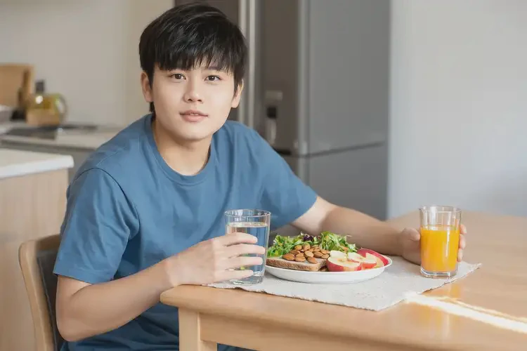 青少年小腿偶爾起濕疹能徹底自愈嗎(圖2)