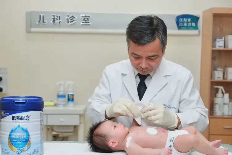 孩子屁股長(zhǎng)濕疹能靠自己自愈嗎(圖1)