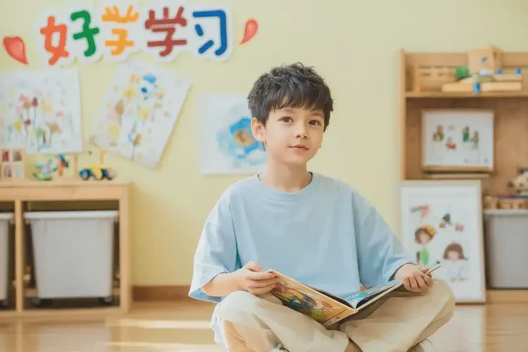 小學(xué)生小腿經(jīng)常長濕疹可不可以徹底自愈(圖1)