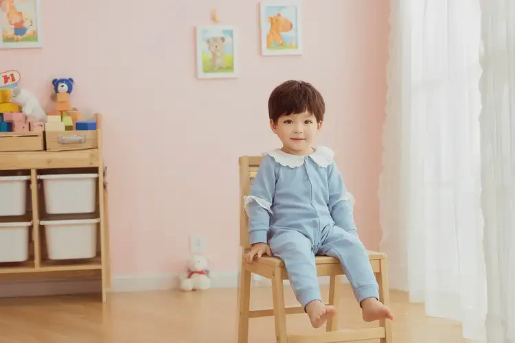 兒童手臂起濕疹不管它會(huì)自己痊愈嗎(圖1)