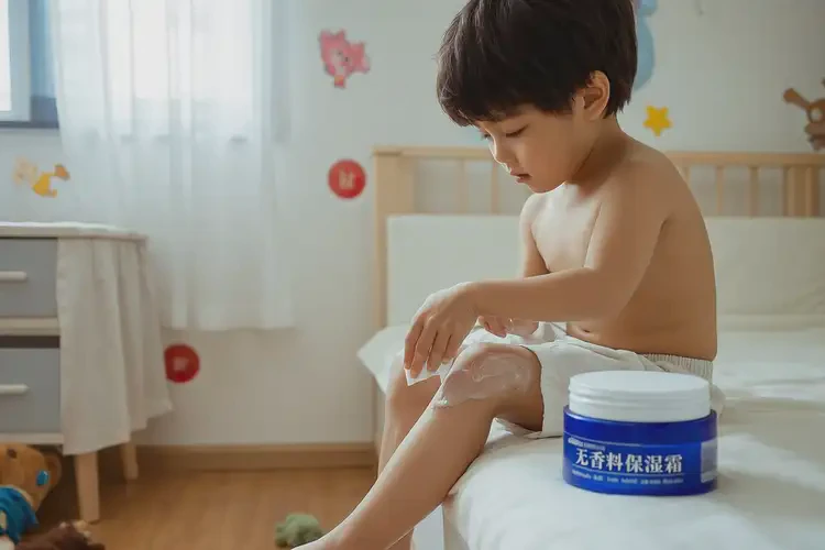 小孩小腿出現(xiàn)濕疹能徹底自愈嗎(圖2)