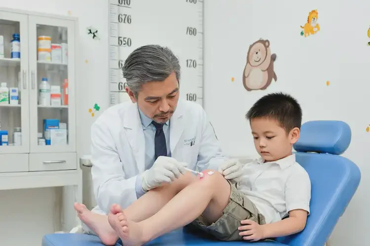 少儿脚上偶尔起湿疹能够彻底治愈吗(图3)