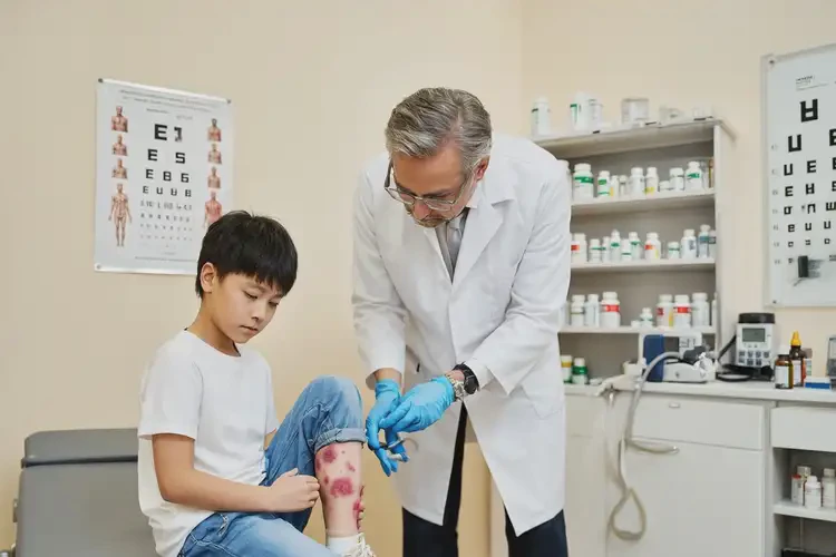 小學(xué)生小腿經(jīng)常長濕疹可不可以徹底自愈(圖2)