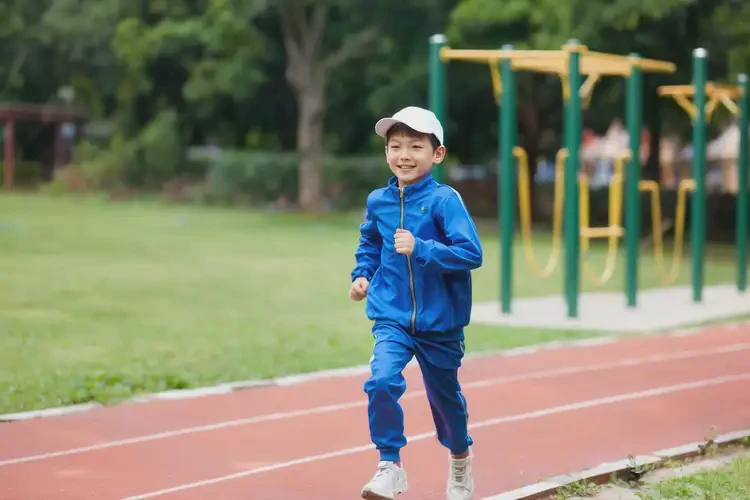 小學(xué)生面部經(jīng)常長(zhǎng)濕疹不管它會(huì)自己好嗎(圖1)