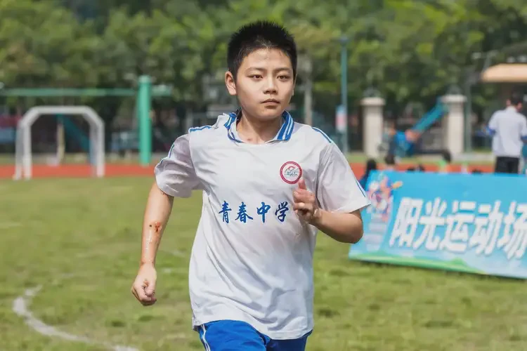 中學(xué)生手臂經(jīng)常長濕疹不管它會自己痊愈嗎(圖1)