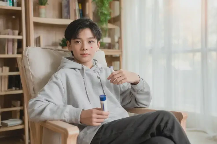 大學(xué)生大腿有濕疹不管它會(huì)自己痊愈嗎(圖3)