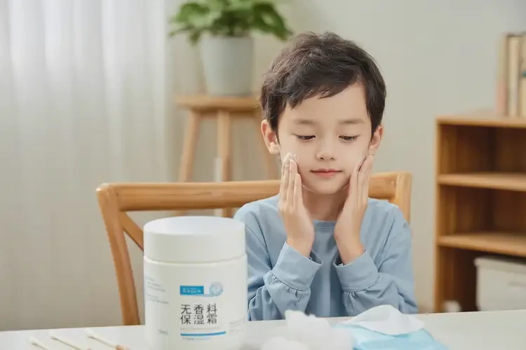 兒童大腿長濕疹不管它會自己好嗎(圖2)