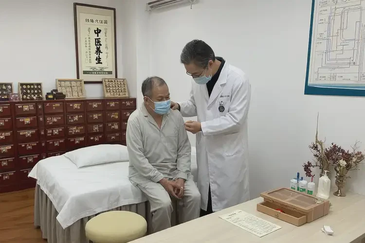 中學(xué)生肛周起濕疹可以徹底自愈嗎(圖2)