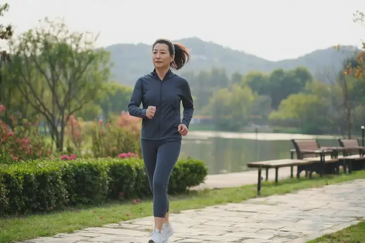 更年期女性早上血糖9點(diǎn)5是怎么回事(圖2)