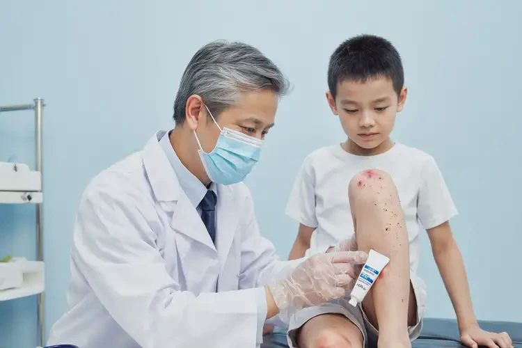 兒童小腿上長濕疹能徹底自愈嗎(圖3)