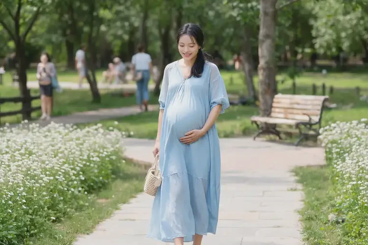 孕妇脚上偶尔起湿疹能够彻底治愈吗(图1)