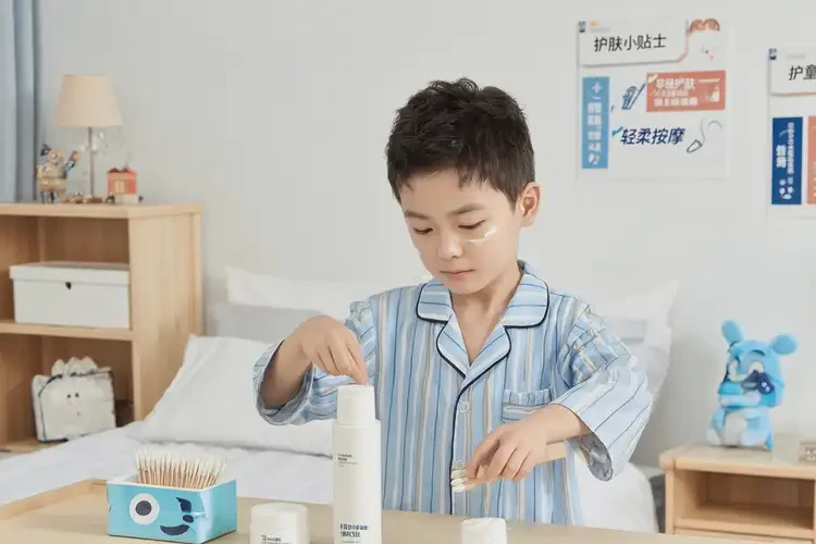 小兒手上出現(xiàn)濕疹能靠自己自愈嗎(圖2)