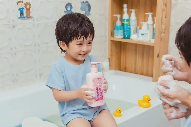 兒童大腿出現(xiàn)濕疹能靠自己自愈嗎(圖2)