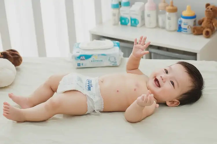 孩子肚子偶爾起濕疹不管它會自己自愈嗎(圖1)