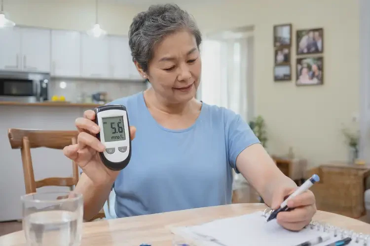 女人晚餐血糖13點(diǎn)0是糖尿病嗎(圖2)