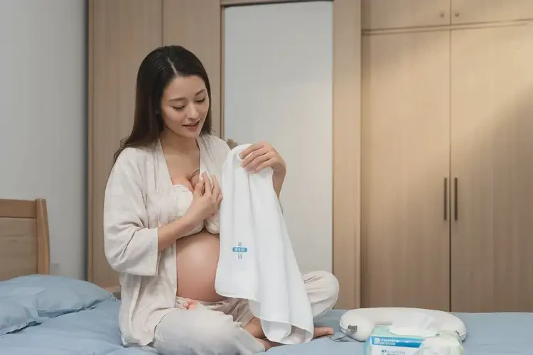 哺乳期媽媽肛周出現(xiàn)濕疹能夠徹底治愈嗎(圖3)