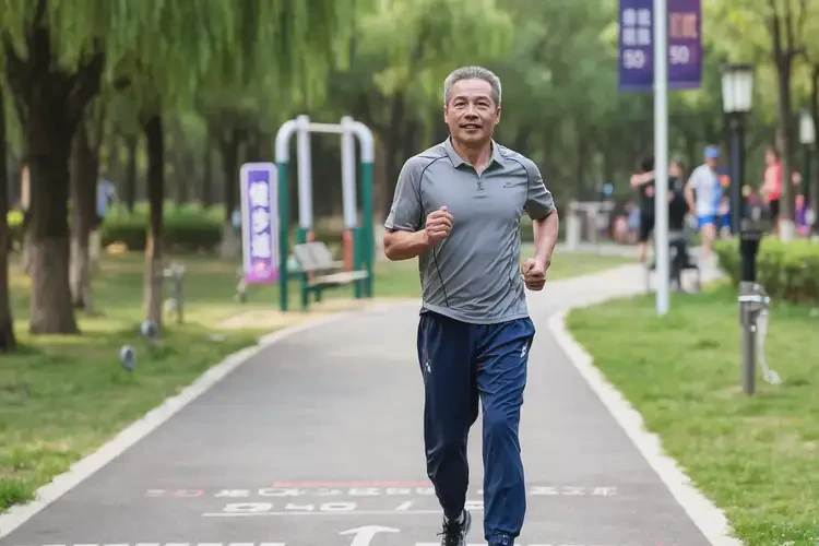 中老年人晚上血糖8(圖1)