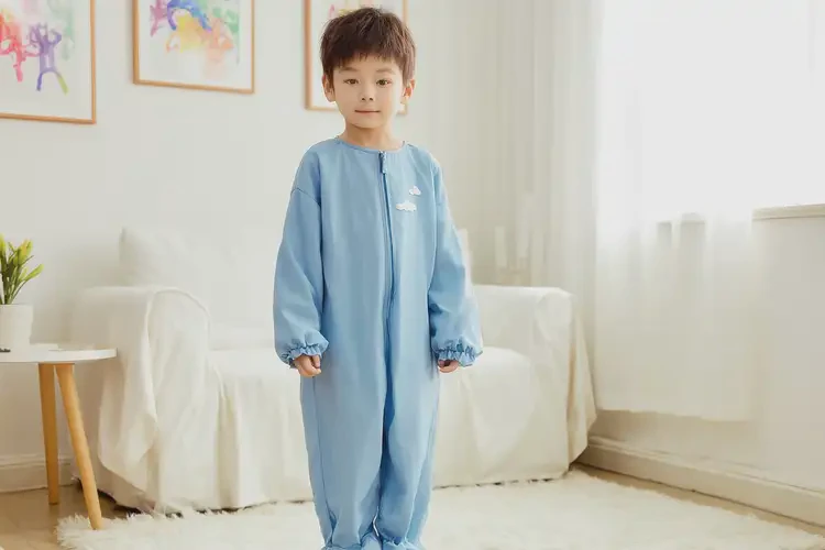 儿童大腿上偶尔起湿疹能靠自己自愈吗(图2)