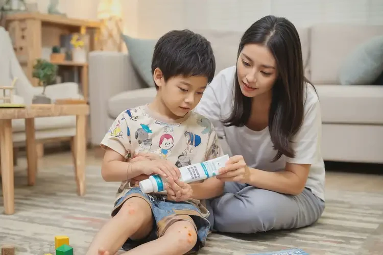 兒童小腿上長濕疹能徹底自愈嗎(圖2)