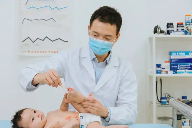 嬰兒全身容易長濕疹可不可以徹底自愈(圖3)