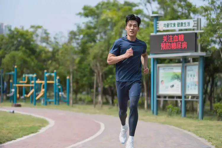 年輕人晚餐血糖8點(diǎn)1是糖尿病嗎(圖1)