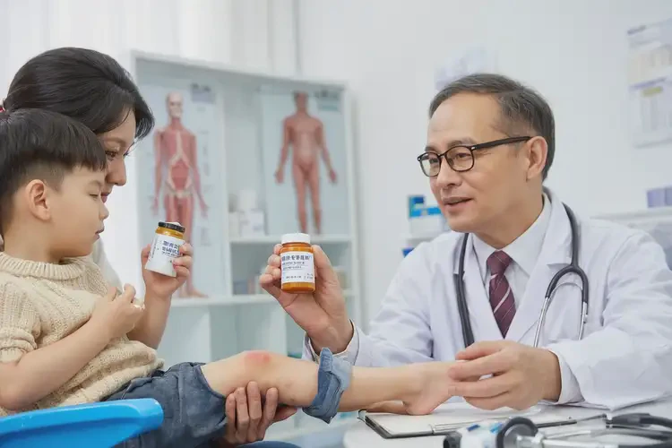 少兒大腿容易起濕疹不管它會(huì)自己痊愈嗎(圖3)