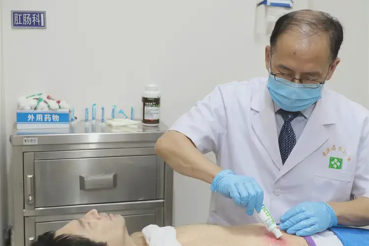 女人肛周經(jīng)常起濕疹不管它會(huì)自己自愈嗎(圖3)