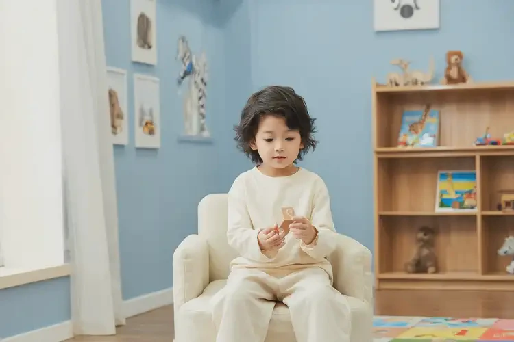 兒童大腿上經(jīng)常長濕疹能靠自己自愈嗎(圖1)