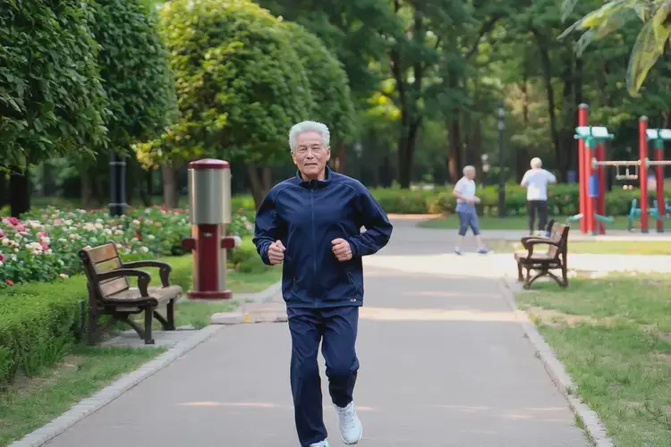 老年人中午血糖13(图1)